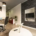 דירה Cormelana Plaza *