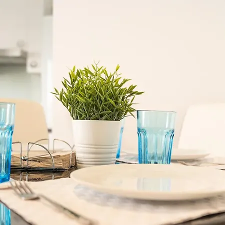 アパート Cormelana Plaza *