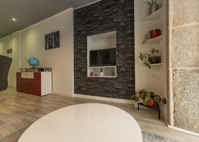 Cormelana Plaza * A Coruna